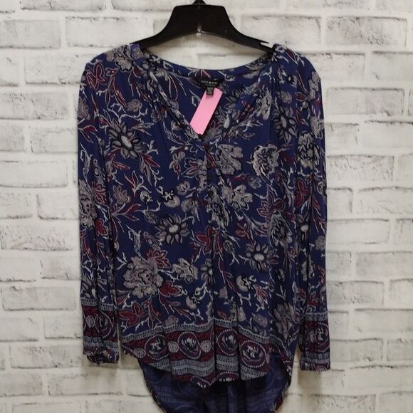 Lucky brand top - Picture 1 of 3